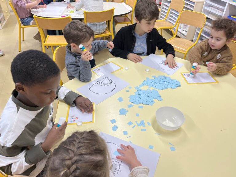 Parrainage inter-classes : un air d’hiver à l’école