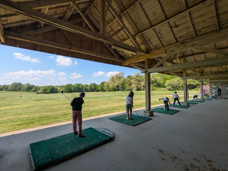 Du golf pour les CM1/CM2